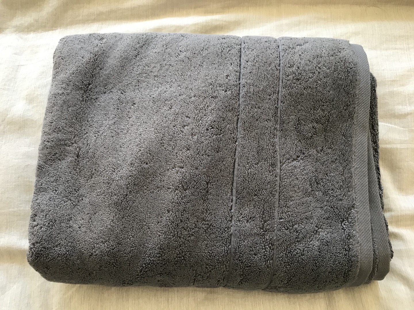 Brooklinen's New Super Plush Towel Collection Dried My Hair So Fast